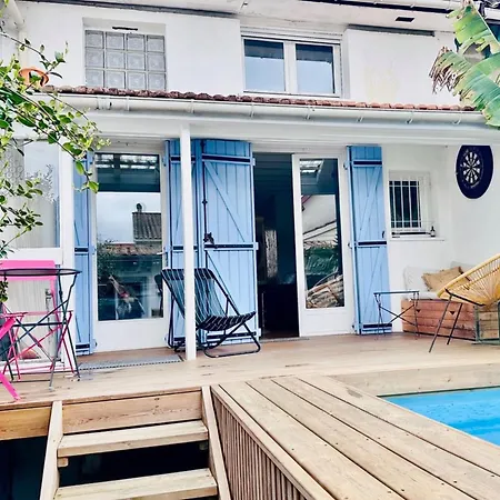 Casa vacanze Magnificent House Of 95 M With Private Pool